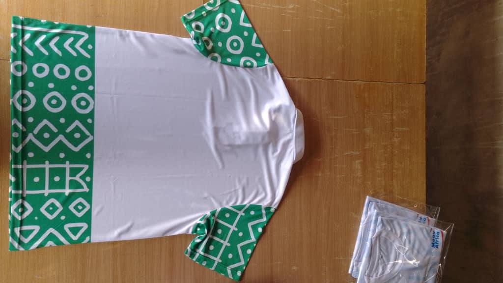 T-shirt motifs bogolan vert